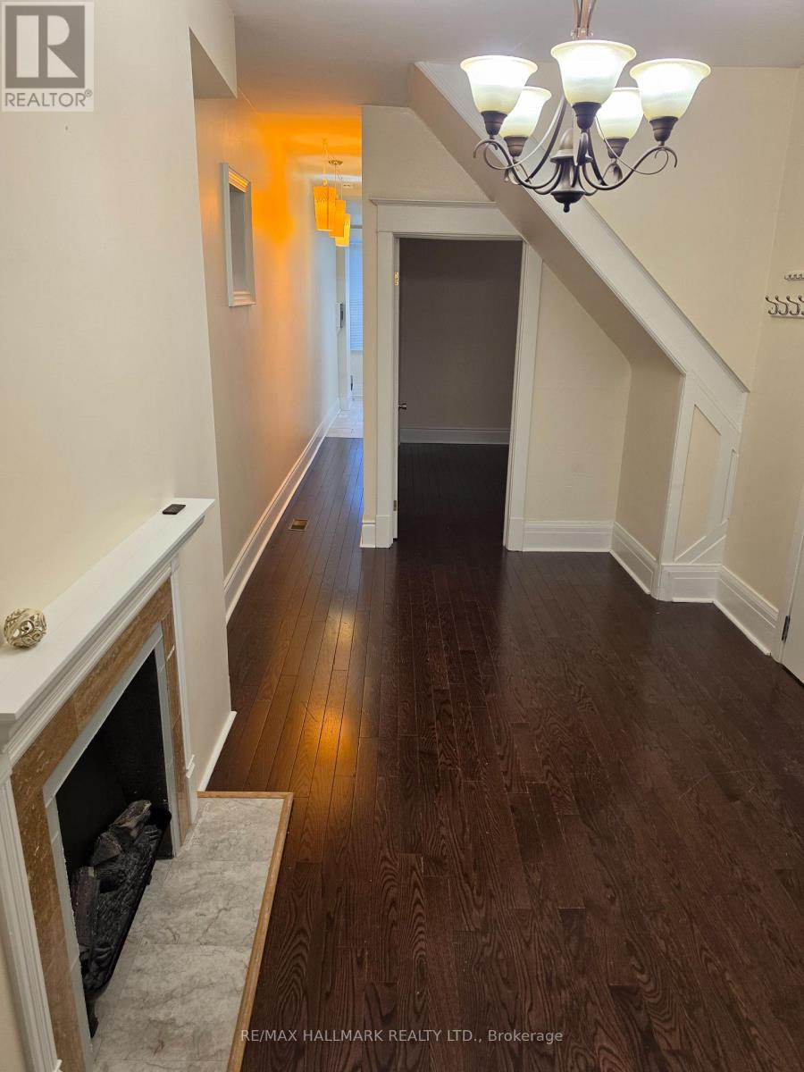 Main Floor - 797 Ossington Avenue, Toronto, Ontario M6G 3T8 - Photo 8 - W12987240