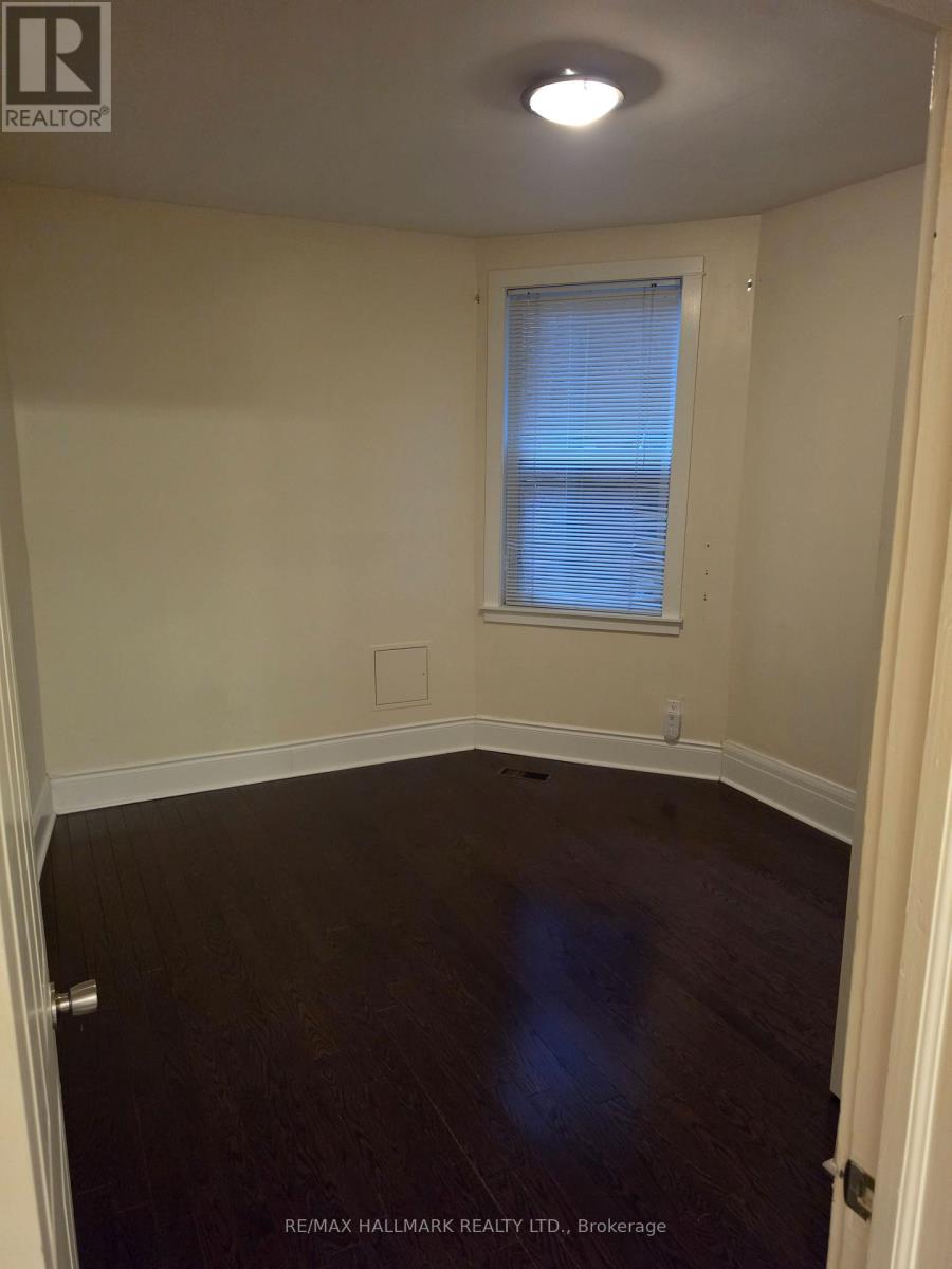 Main Floor - 797 Ossington Avenue, Toronto, Ontario M6G 3T8 - Photo 9 - W12987240