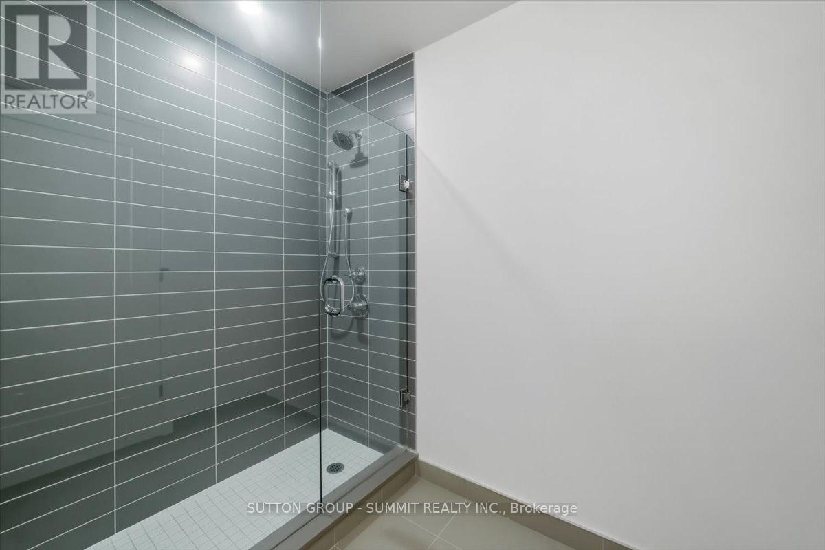 1511 - 3071 Trafalgar Road N, Oakville, Ontario  L6H 8C6 - Photo 13 - W12987256