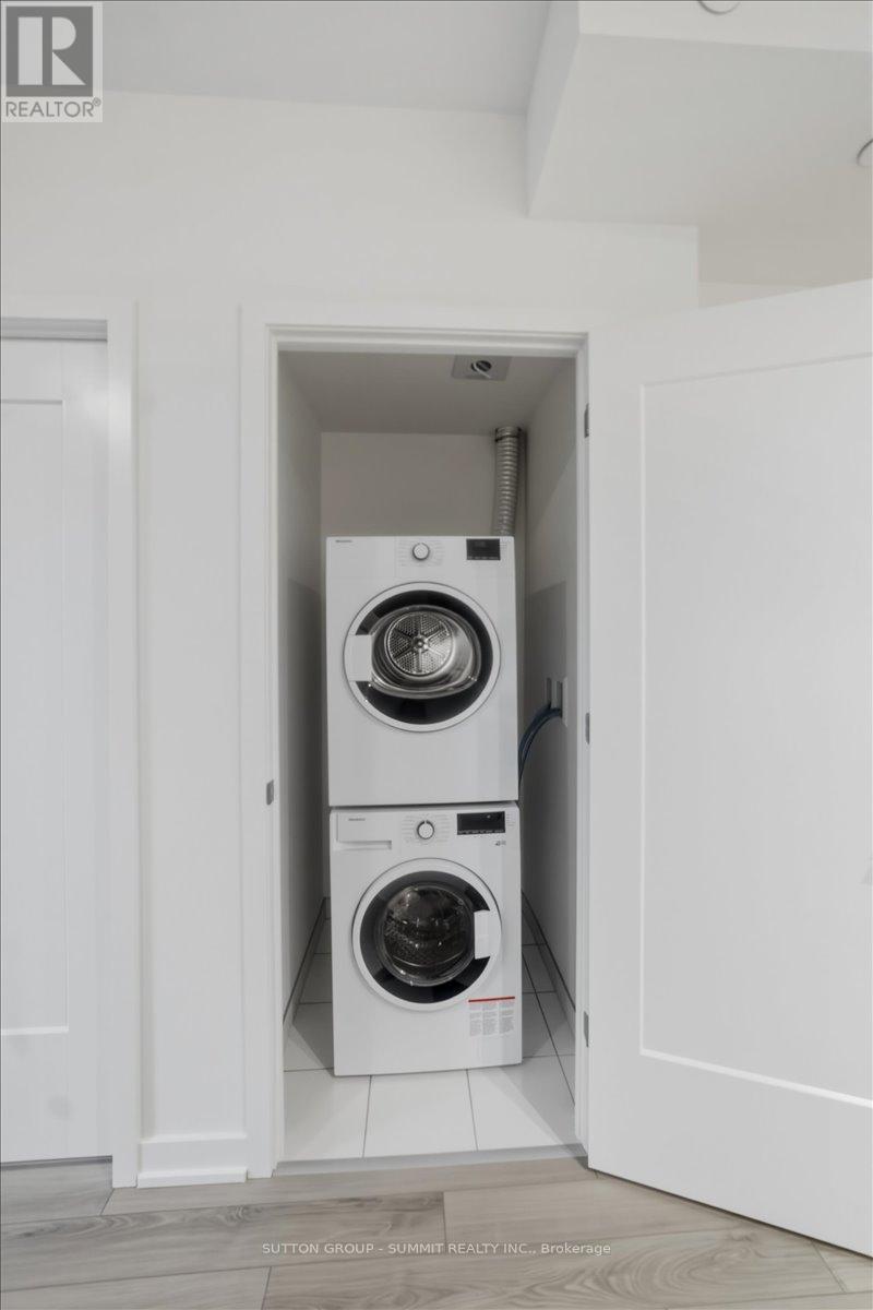 1511 - 3071 Trafalgar Road N, Oakville, Ontario  L6H 8C6 - Photo 14 - W12987256