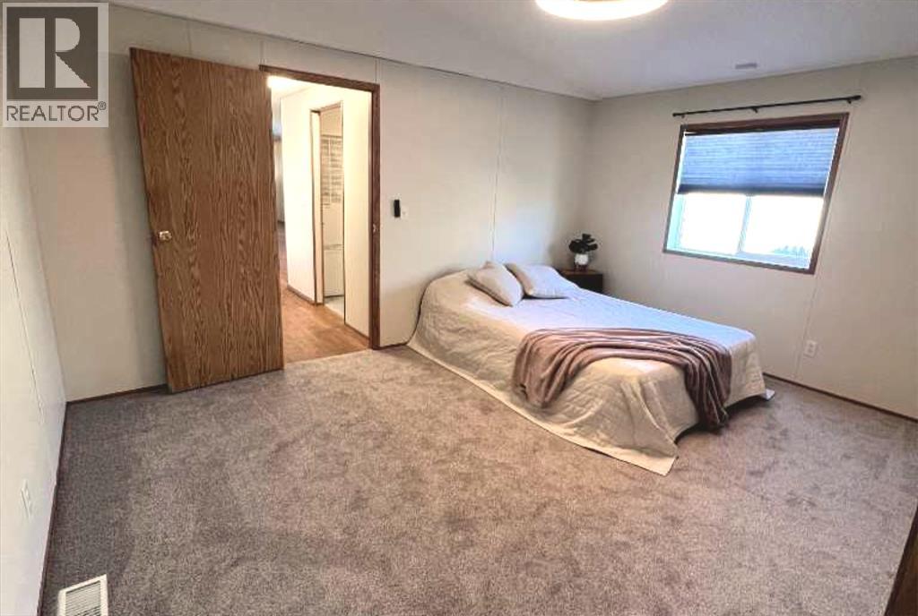 27 Westover Crescent W, Claresholm, Alberta  T0L 0T0 - Photo 15 - A2272835