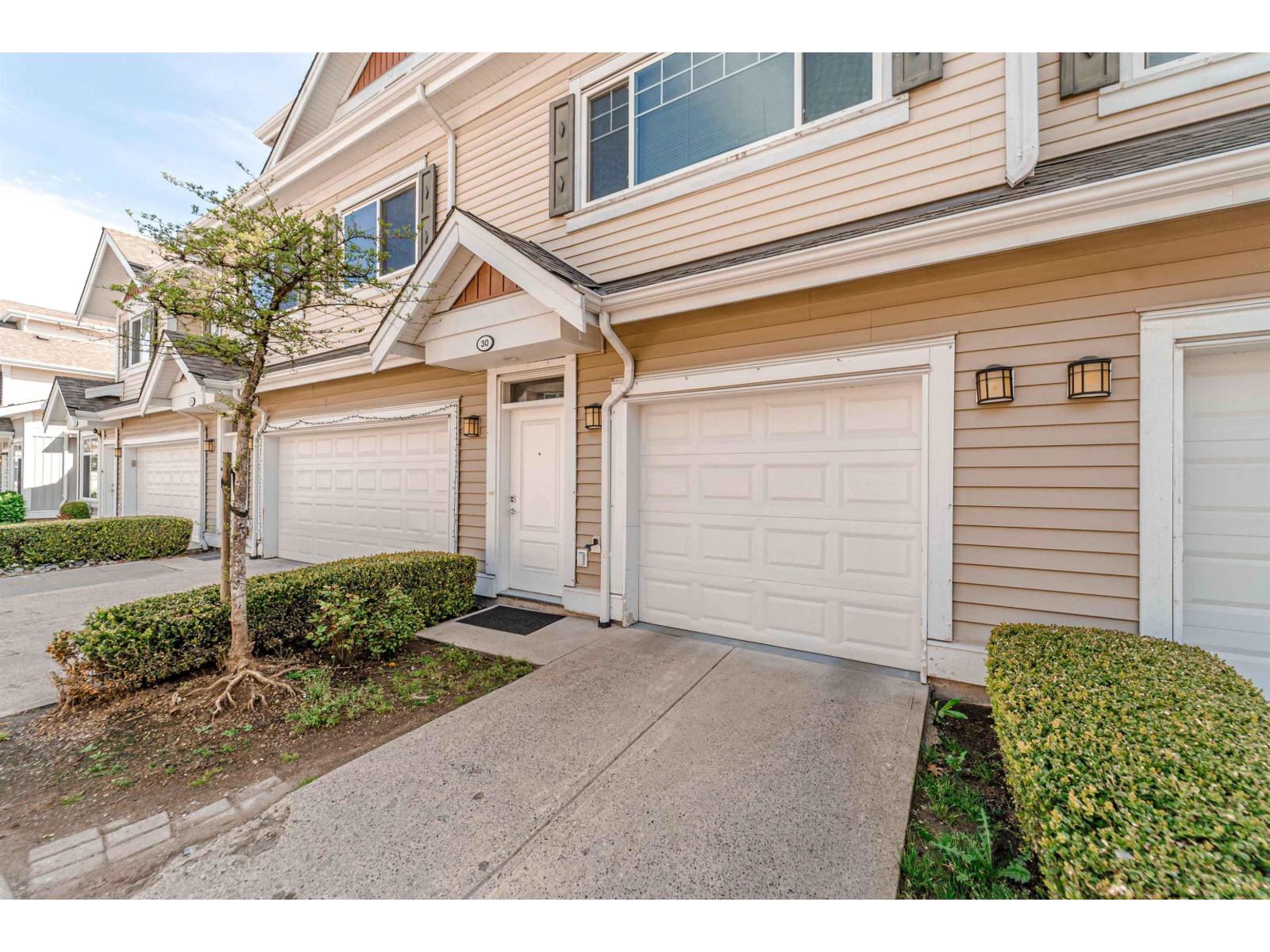 30 30748 Cardinal Avenue, Abbotsford, British Columbia  V2T 5P5 - Photo 2 - R3109539