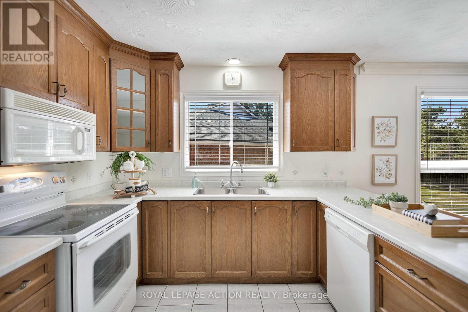 11 - 570 West Street, Brantford, Ontario  N3R 7Y7 - Photo 6 - X12987172