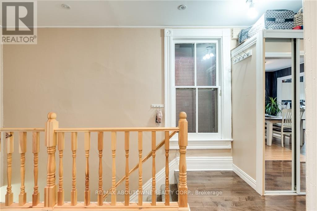 100 Grant Avenue, Hamilton, Ontario  L8N 2X7 - Photo 3 - X12987216