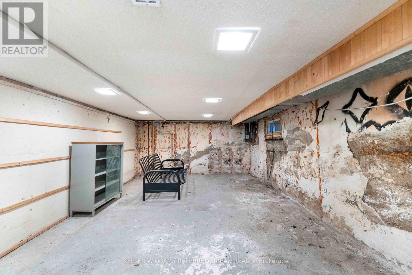 8 Woodlee Road, Toronto, Ontario  M4E 2R1 - Photo 21 - E12963648