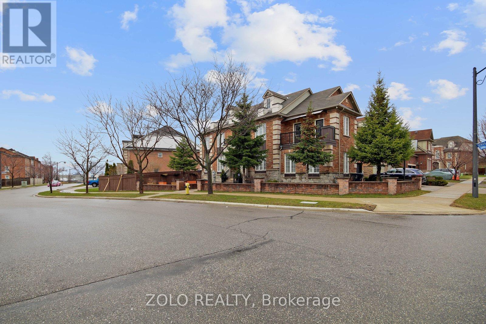 16 SERGIO MARCHI (LOWER) STREET, Toronto, Ontario