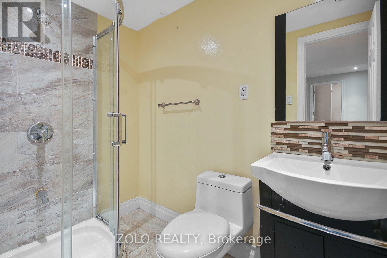 16 Sergio Marchi (Lower) Street, Toronto, Ontario  M3L 0B7 - Photo 30 - W12981930