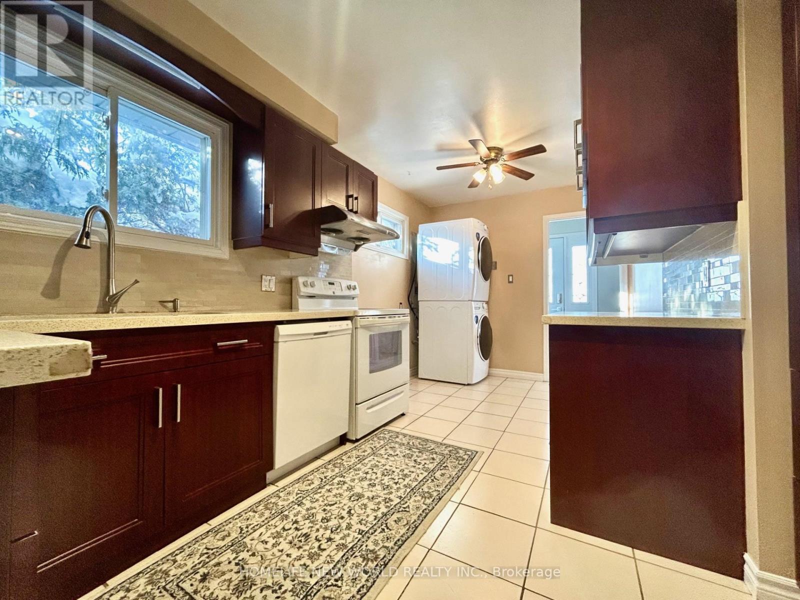 Upper - 27 Hayward Crescent, Toronto, Ontario  M1S 2T7 - Photo 2 - E12744406