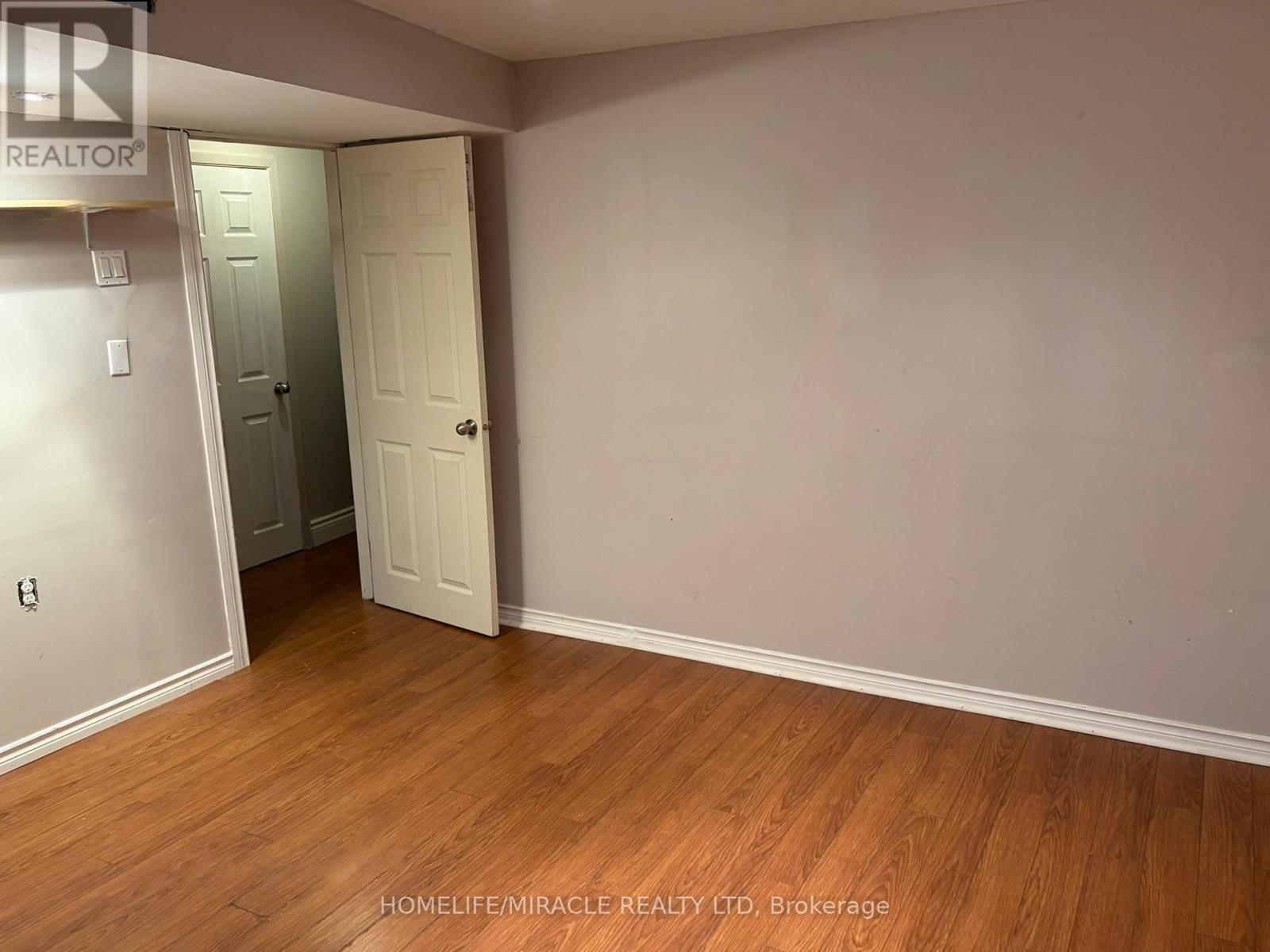 58 - 400 Bloor Street, Mississauga, Ontario  L5A 3M8 - Photo 17 - W12975426