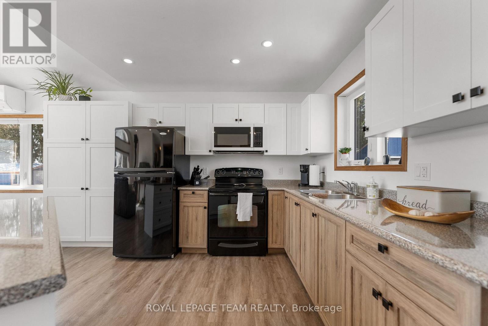 39 Columbine Lane, North Algona Wilberforce, Ontario  K0J 1T0 - Photo 10 - X12941928