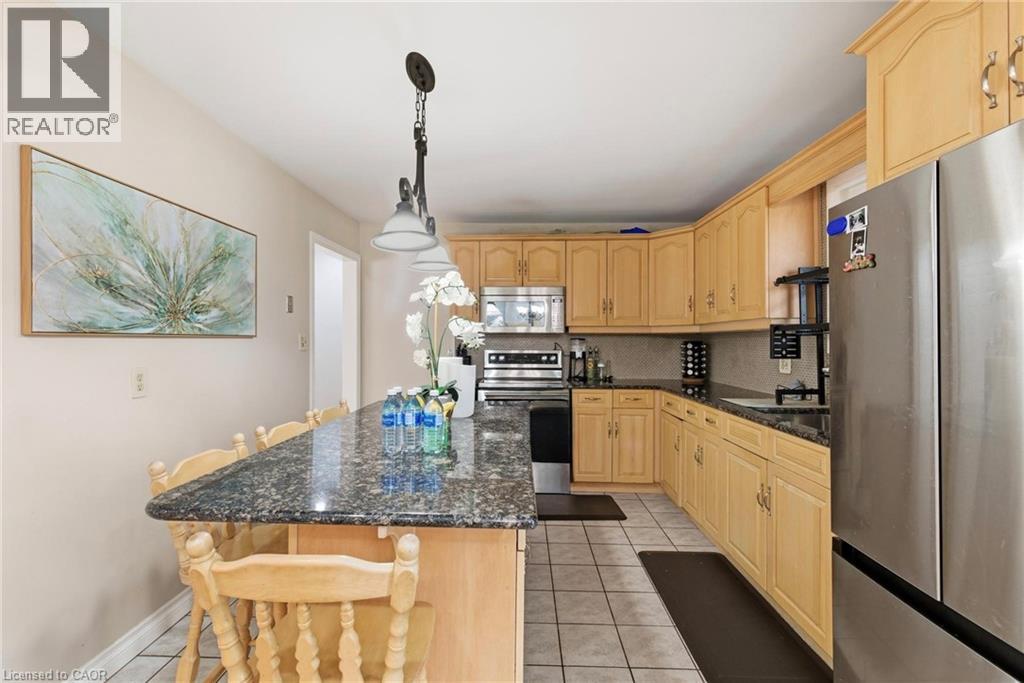 364 Roselawn Place, Waterloo, Ontario  N2L 5P1 - Photo 10 - 40790097