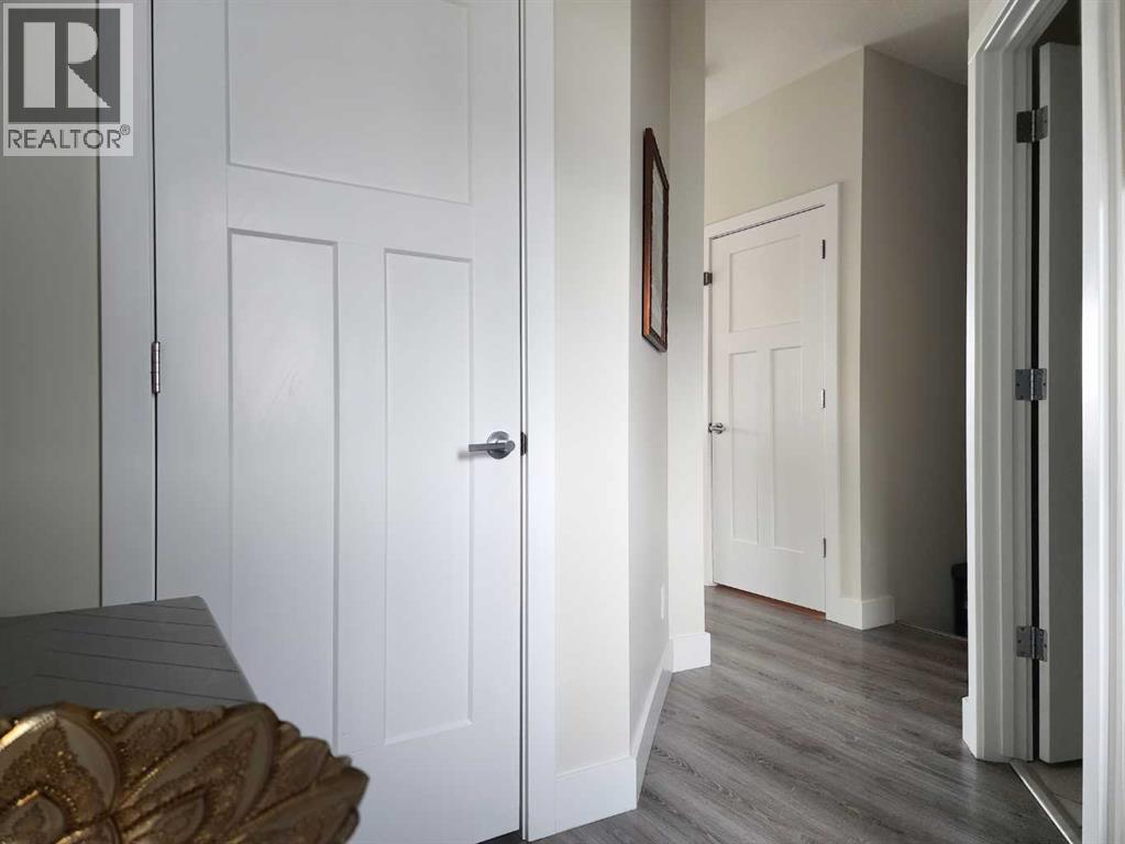 237 Crocus Terrace W, Lethbridge, Alberta  T1J 5L7 - Photo 2 - A2293293