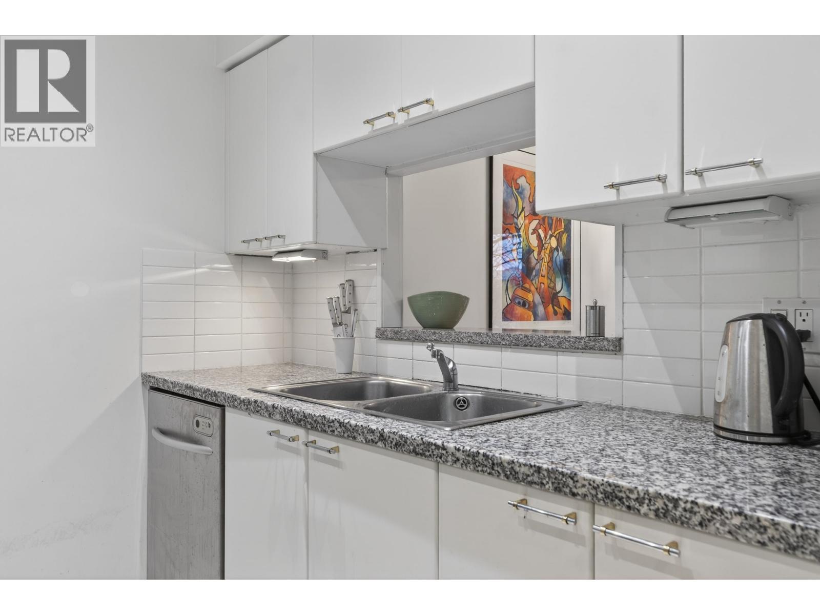 303 1388 Homer Street, Vancouver, British Columbia  V6B 6A7 - Photo 12 - R3101186