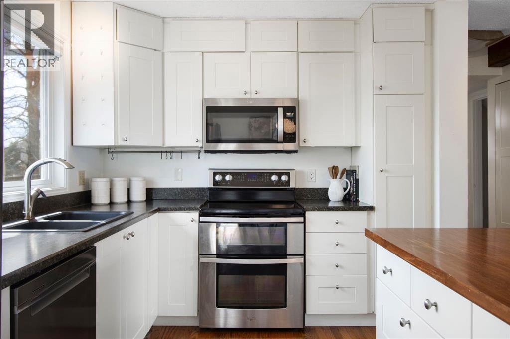 123 Midland Place Se, Calgary, Alberta  T2X 1N1 - Photo 11 - A2300292