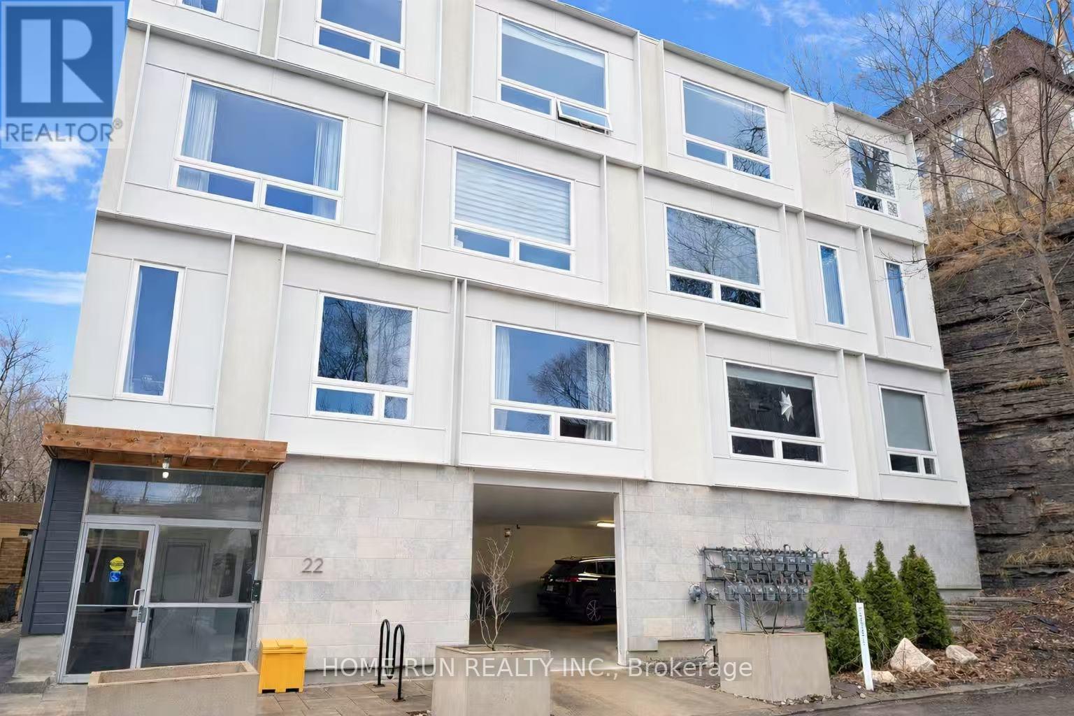 103 - 22 Perkins Street, Ottawa, Ontario  K1R 7G5 - Photo 2 - X12987274