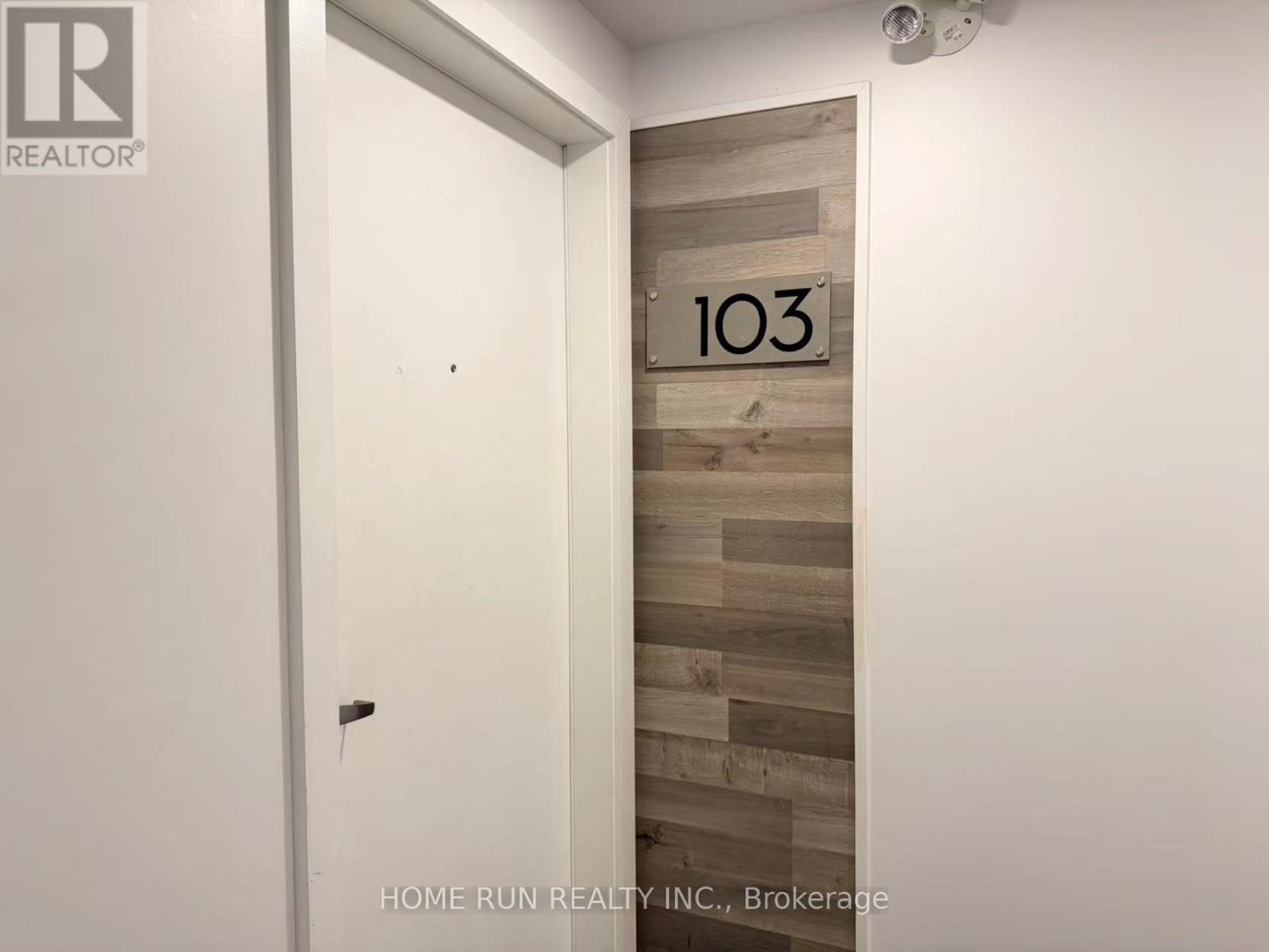 103 - 22 Perkins Street, Ottawa, Ontario  K1R 7G5 - Photo 3 - X12987274