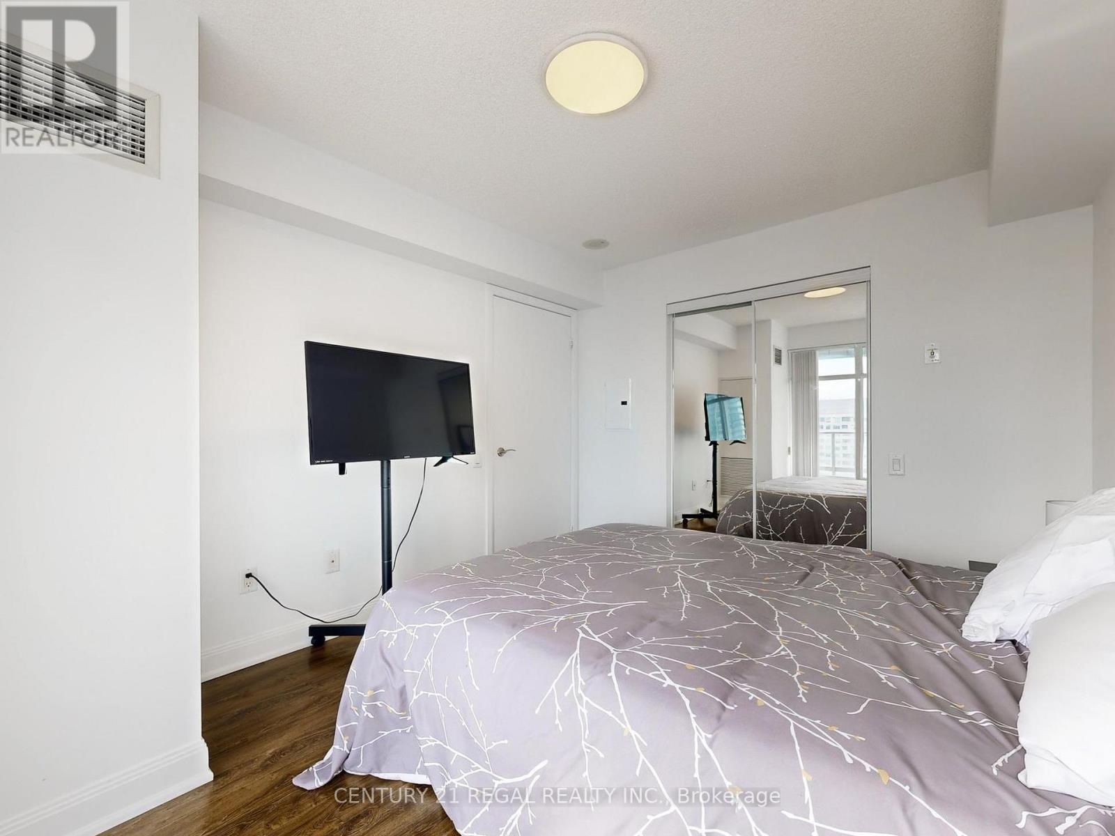 2812 - 2191 Yonge Street, Toronto, Ontario  M4S 3H8 - Photo 17 - C12987294