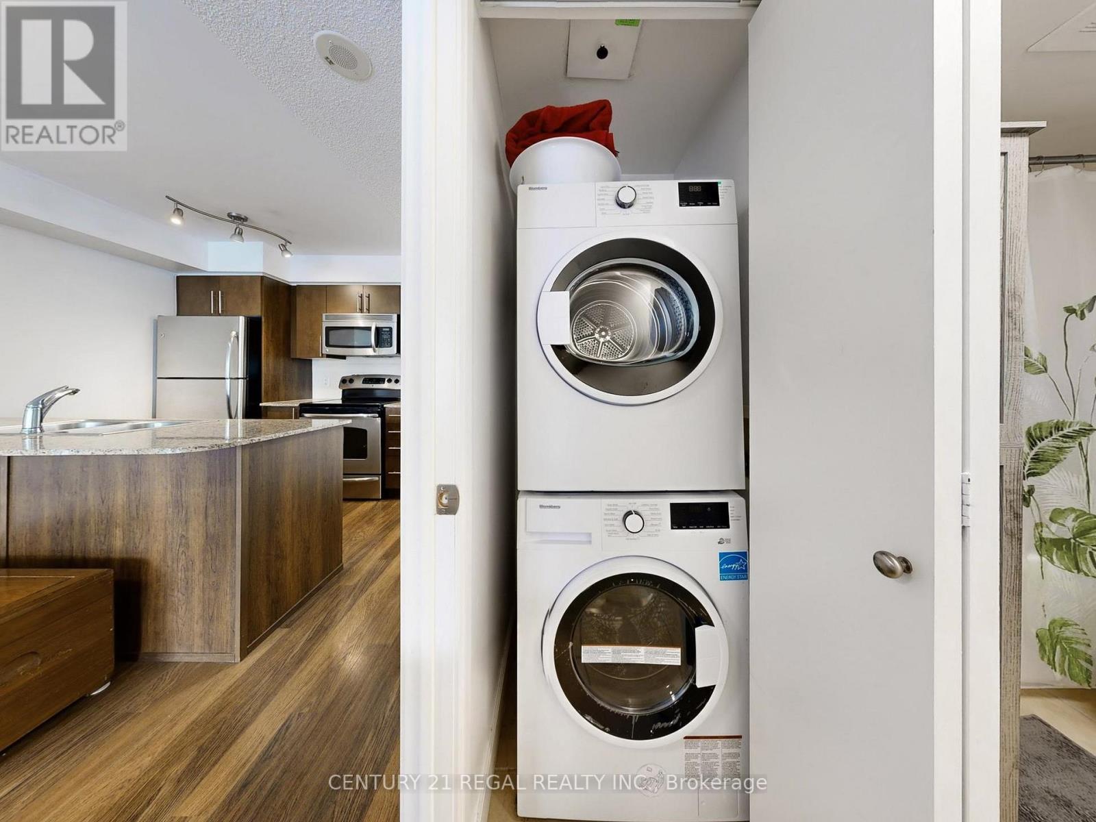 2812 - 2191 Yonge Street, Toronto, Ontario  M4S 3H8 - Photo 19 - C12987294