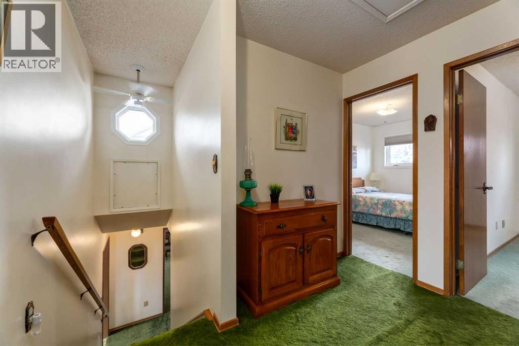 68 Silver Ridge Court NW, Calgary, Alberta  T3B 4V5 - Photo 23 - A2299788