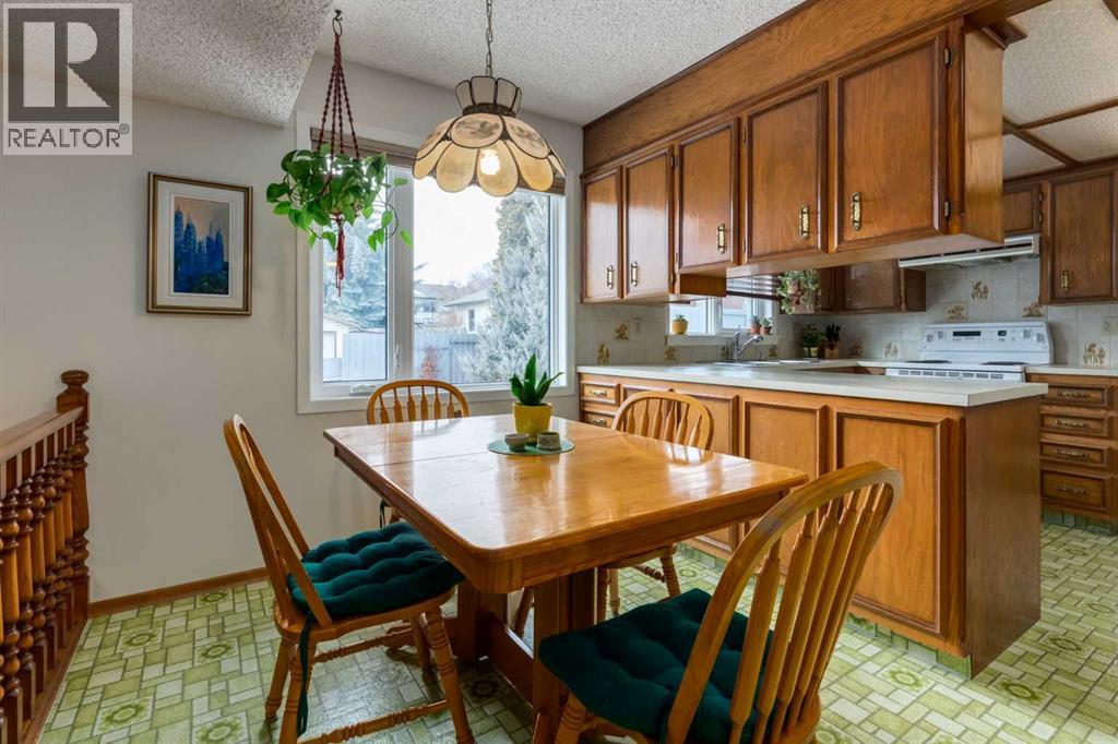 68 Silver Ridge Court NW, Calgary, Alberta  T3B 4V5 - Photo 15 - A2299788