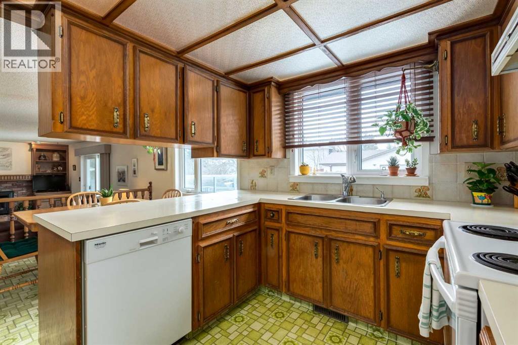 68 Silver Ridge Court NW, Calgary, Alberta  T3B 4V5 - Photo 13 - A2299788