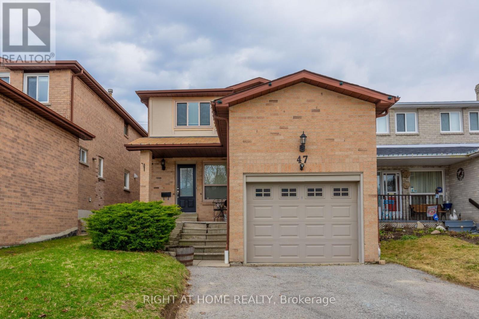 47 Woodward Crescent, Ajax, Ontario  L1S 5T5 - Photo 2 - E12987272