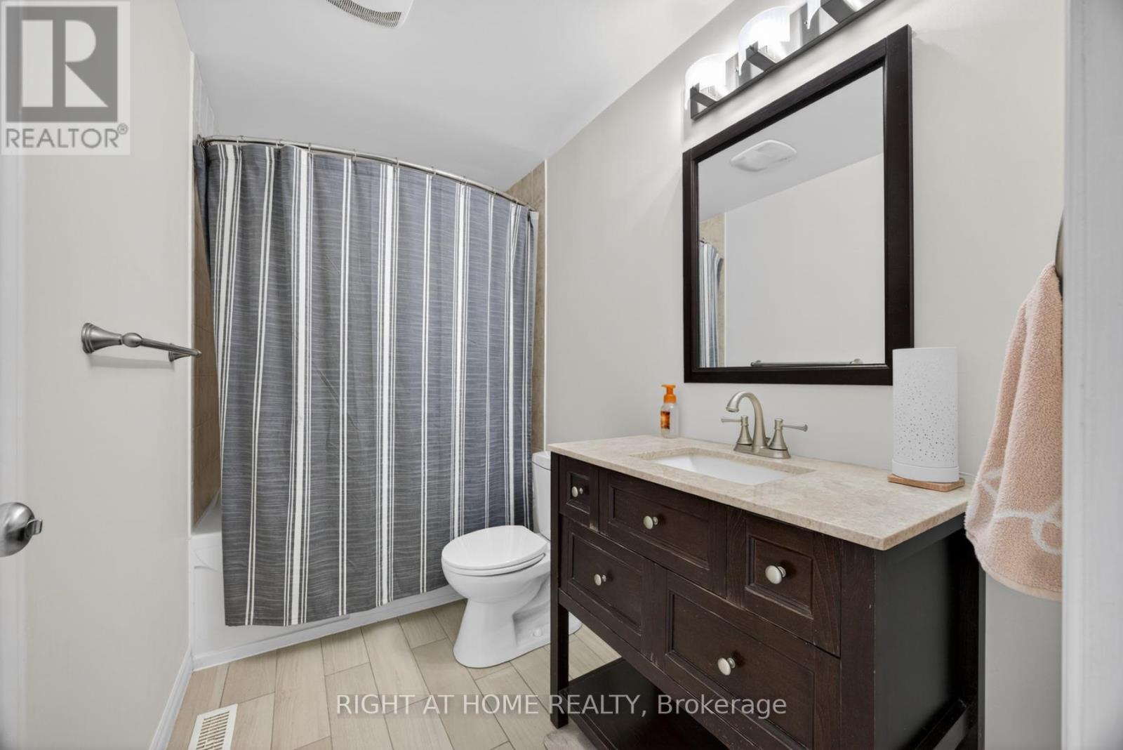 47 Woodward Crescent, Ajax, Ontario  L1S 5T5 - Photo 31 - E12987272