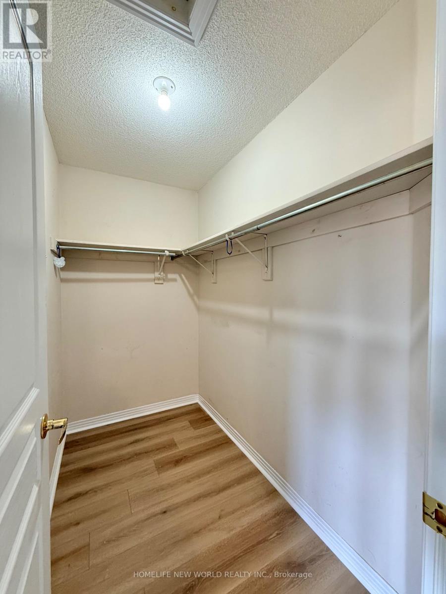 20 Sanderson Road, Markham, Ontario  L6C 2H8 - Photo 18 - N12987266