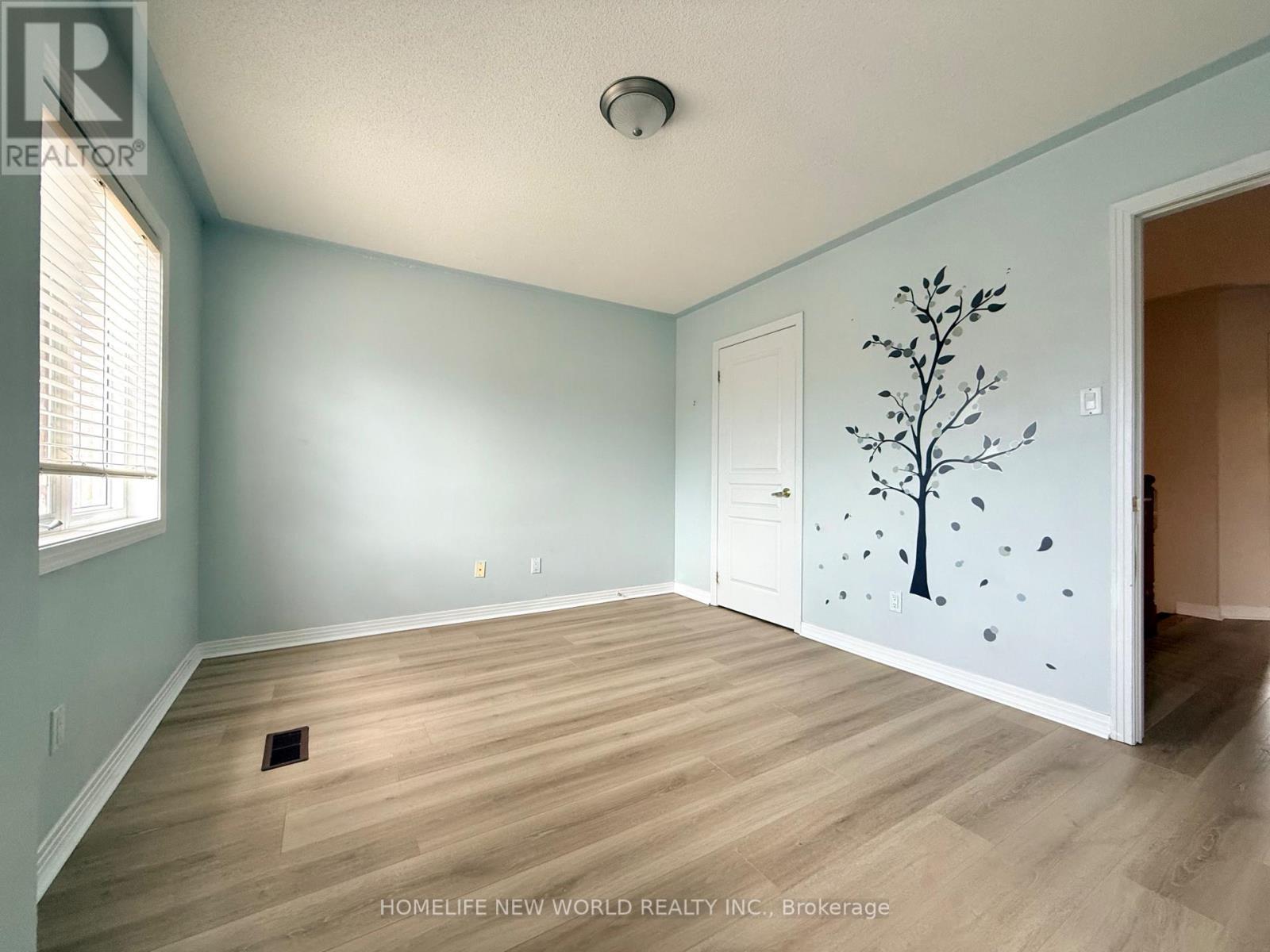 20 Sanderson Road, Markham, Ontario  L6C 2H8 - Photo 23 - N12987266