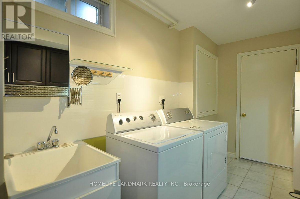 44 Romance (Main Floor) Drive, Richmond Hill, Ontario  L4S 2R7 - Photo 14 - N12987282