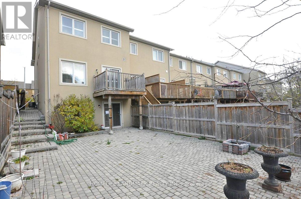 44 Romance (Main Floor) Drive, Richmond Hill, Ontario  L4S 2R7 - Photo 4 - N12987282