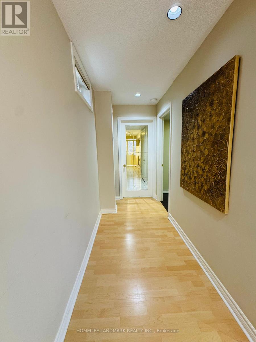 44 Romance (Main Floor) Drive, Richmond Hill, Ontario  L4S 2R7 - Photo 6 - N12987282