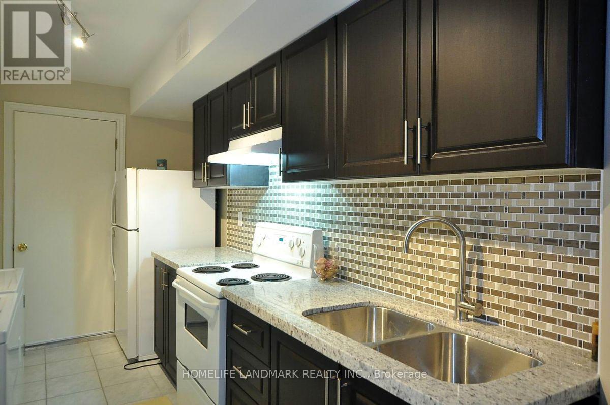 44 Romance (Main Floor) Drive, Richmond Hill, Ontario  L4S 2R7 - Photo 8 - N12987282