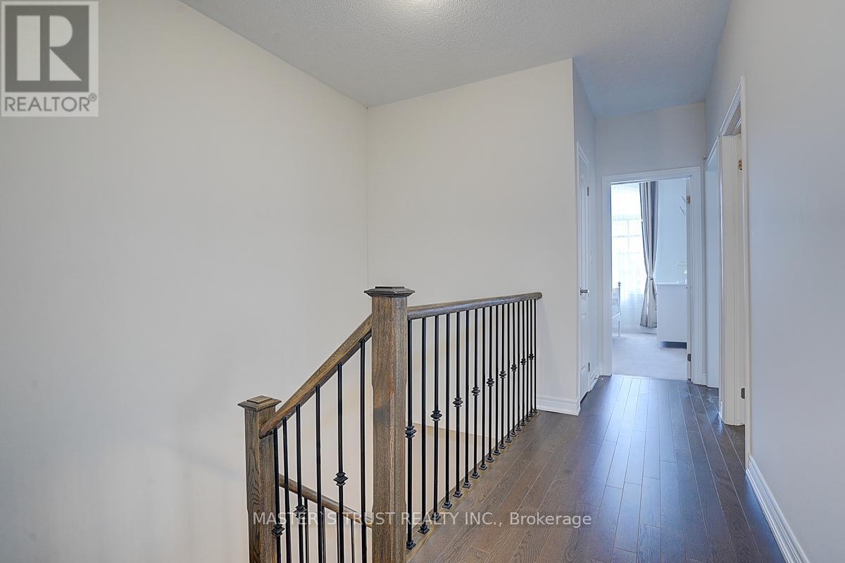 242 Paradelle Drive, Richmond Hill, Ontario  L4E 1B8 - Photo 22 - N12987300