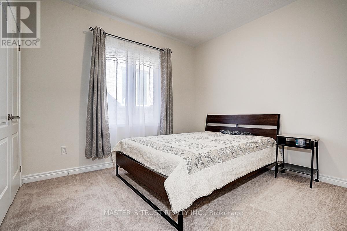 242 Paradelle Drive, Richmond Hill, Ontario  L4E 1B8 - Photo 29 - N12987300