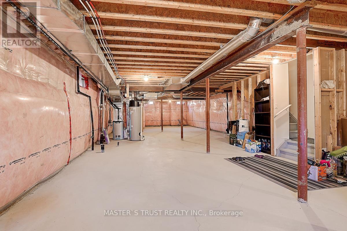 242 Paradelle Drive, Richmond Hill, Ontario  L4E 1B8 - Photo 34 - N12987300