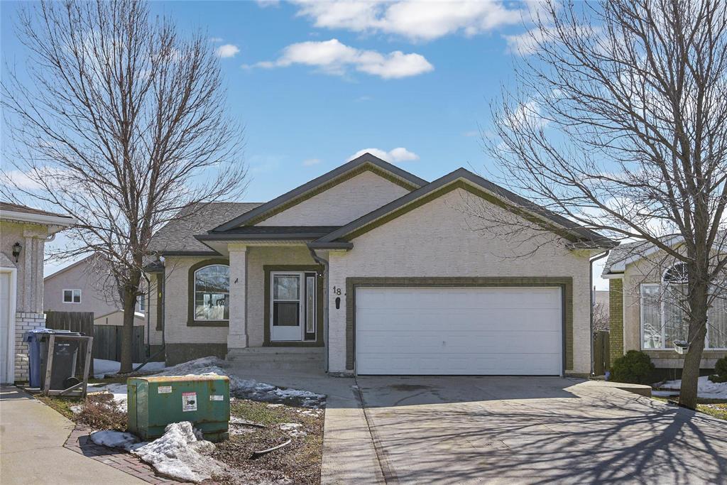 18 Brainerd Cove, Winnipeg, Manitoba  R3T 5W3 - Photo 0 - 202606962