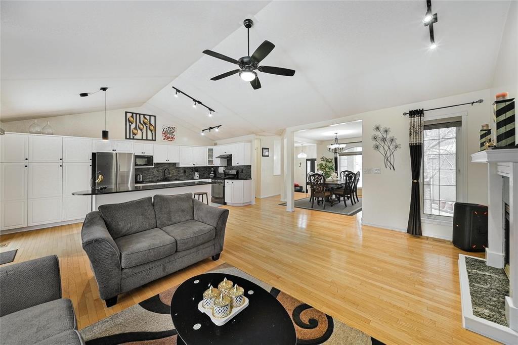 18 Brainerd Cove, Winnipeg, Manitoba  R3T 5W3 - Photo 17 - 202606962