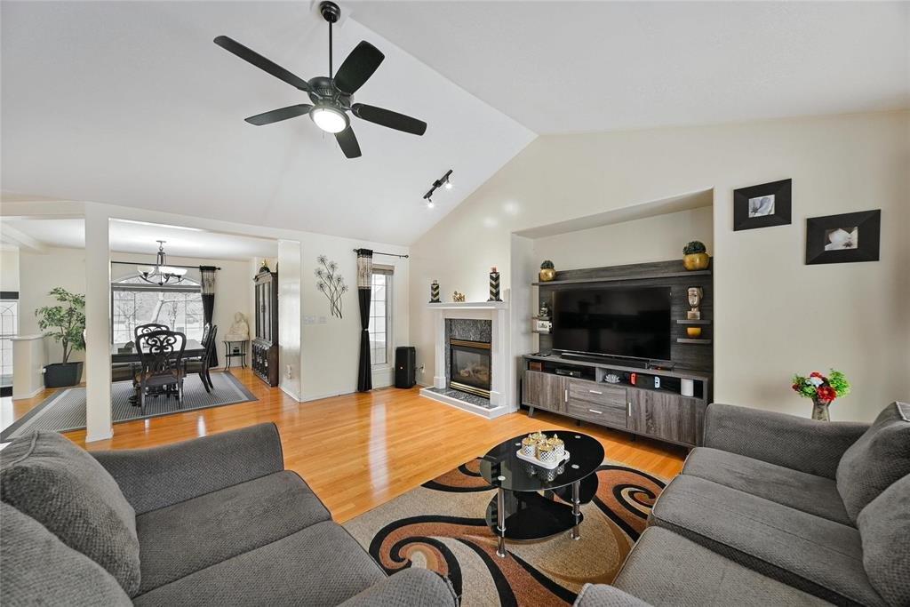 18 Brainerd Cove, Winnipeg, Manitoba  R3T 5W3 - Photo 12 - 202606962