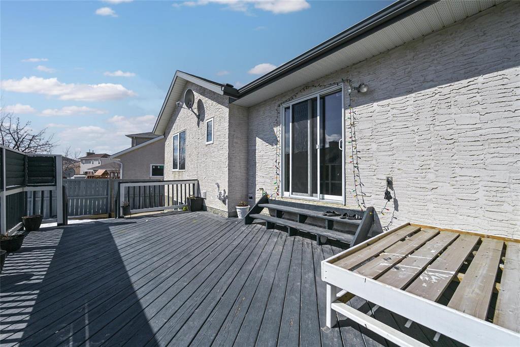 18 Brainerd Cove, Winnipeg, Manitoba  R3T 5W3 - Photo 9 - 202606962