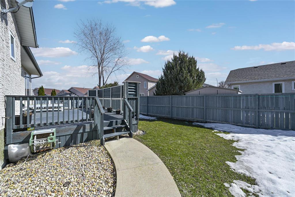 18 Brainerd Cove, Winnipeg, Manitoba  R3T 5W3 - Photo 5 - 202606962