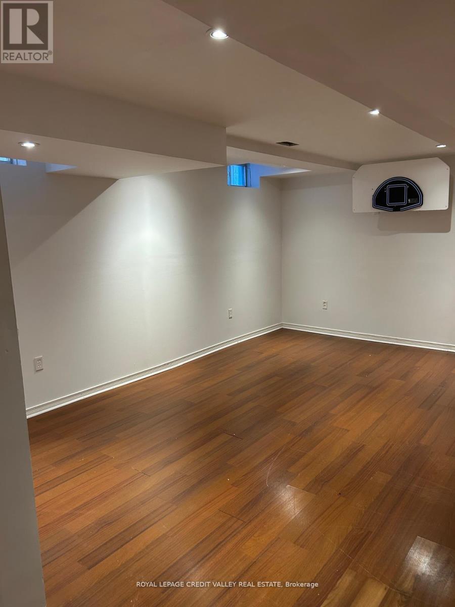 4 Kanata Road, Brampton, Ontario  L7A 3R2 - Photo 23 - W12987262