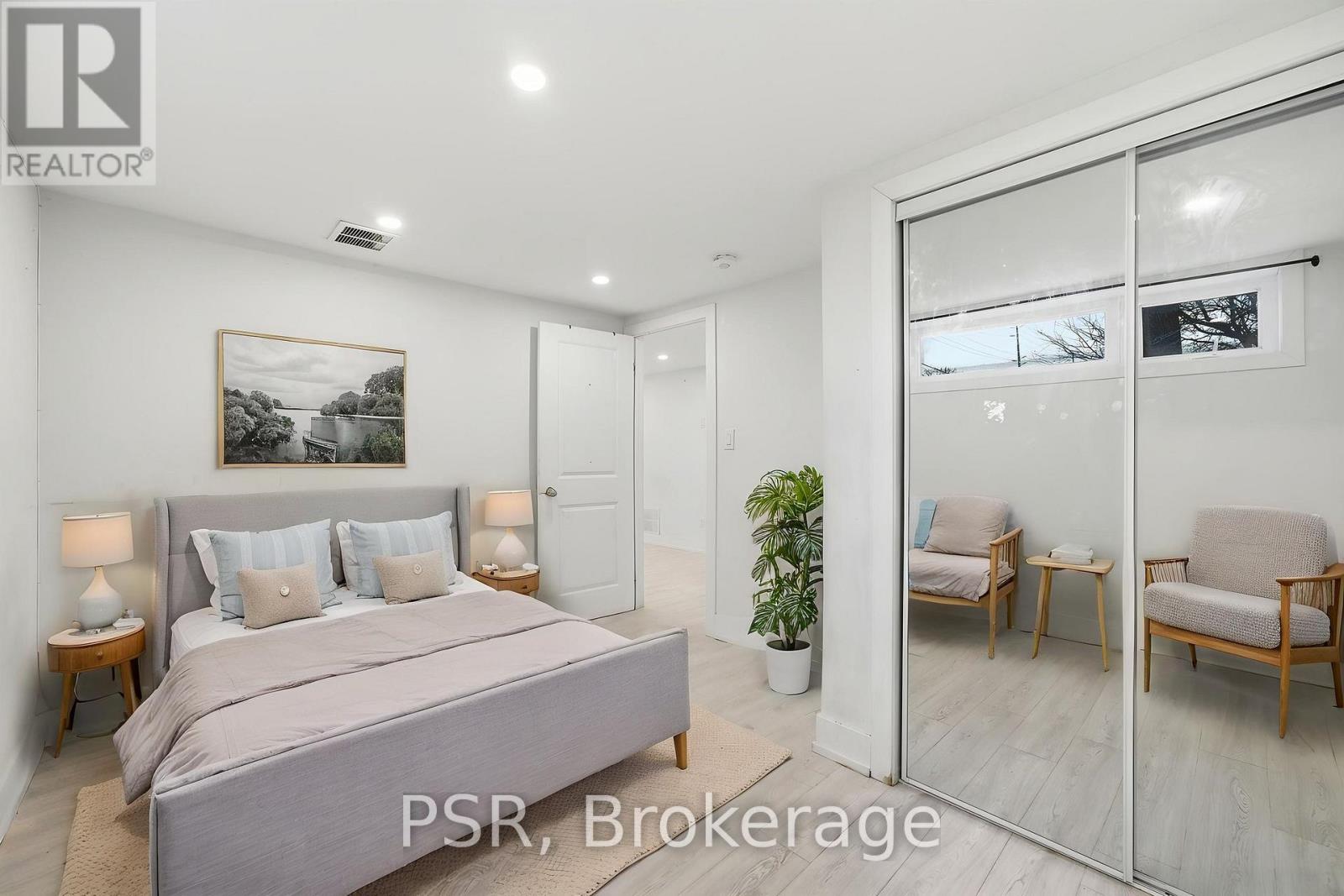 1 - 27 Kigsview (Lower) Boulevard, Toronto, Ontario  M9R 1T5 - Photo 13 - W12987290