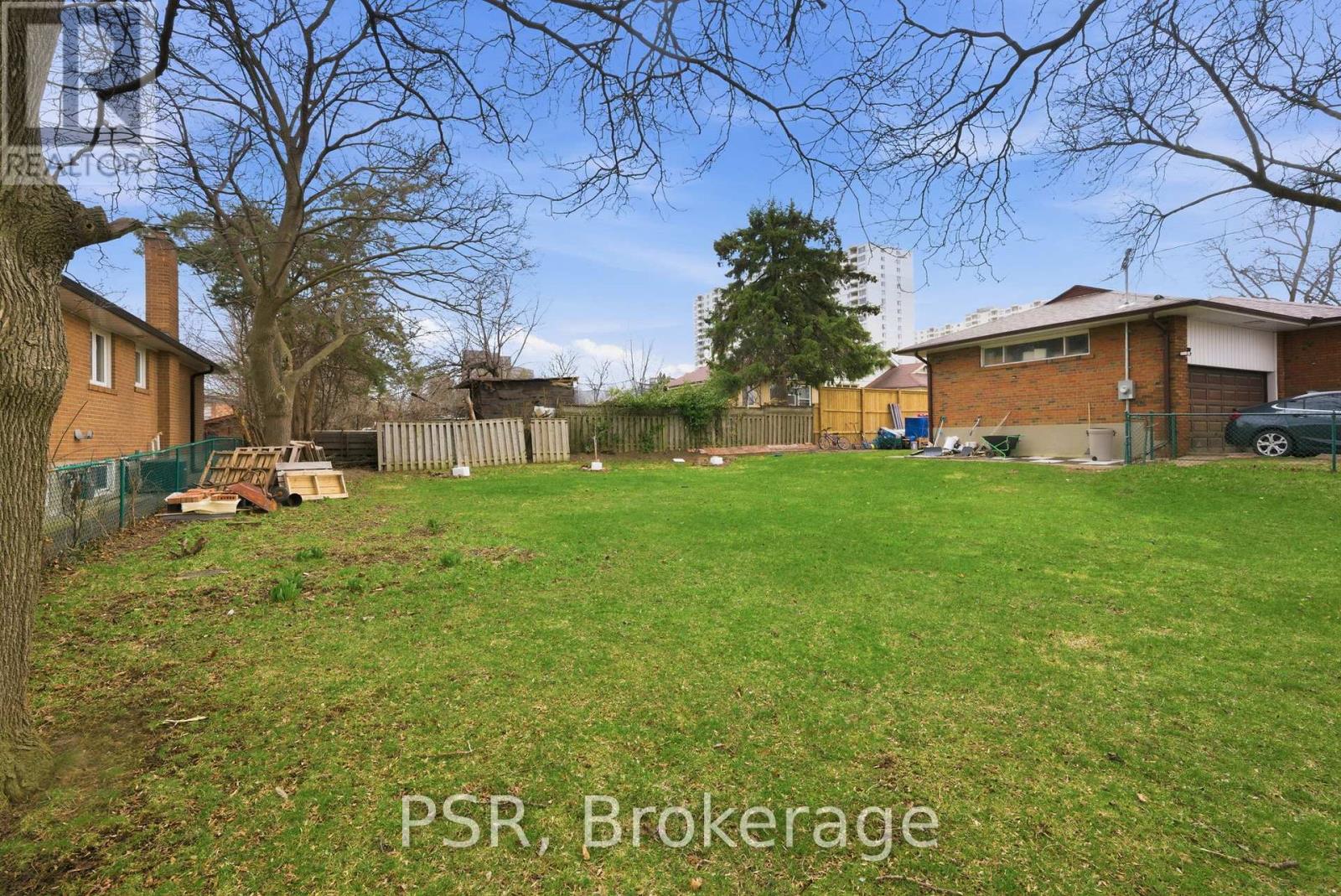 1 - 27 Kigsview (Lower) Boulevard, Toronto, Ontario  M9R 1T5 - Photo 24 - W12987290