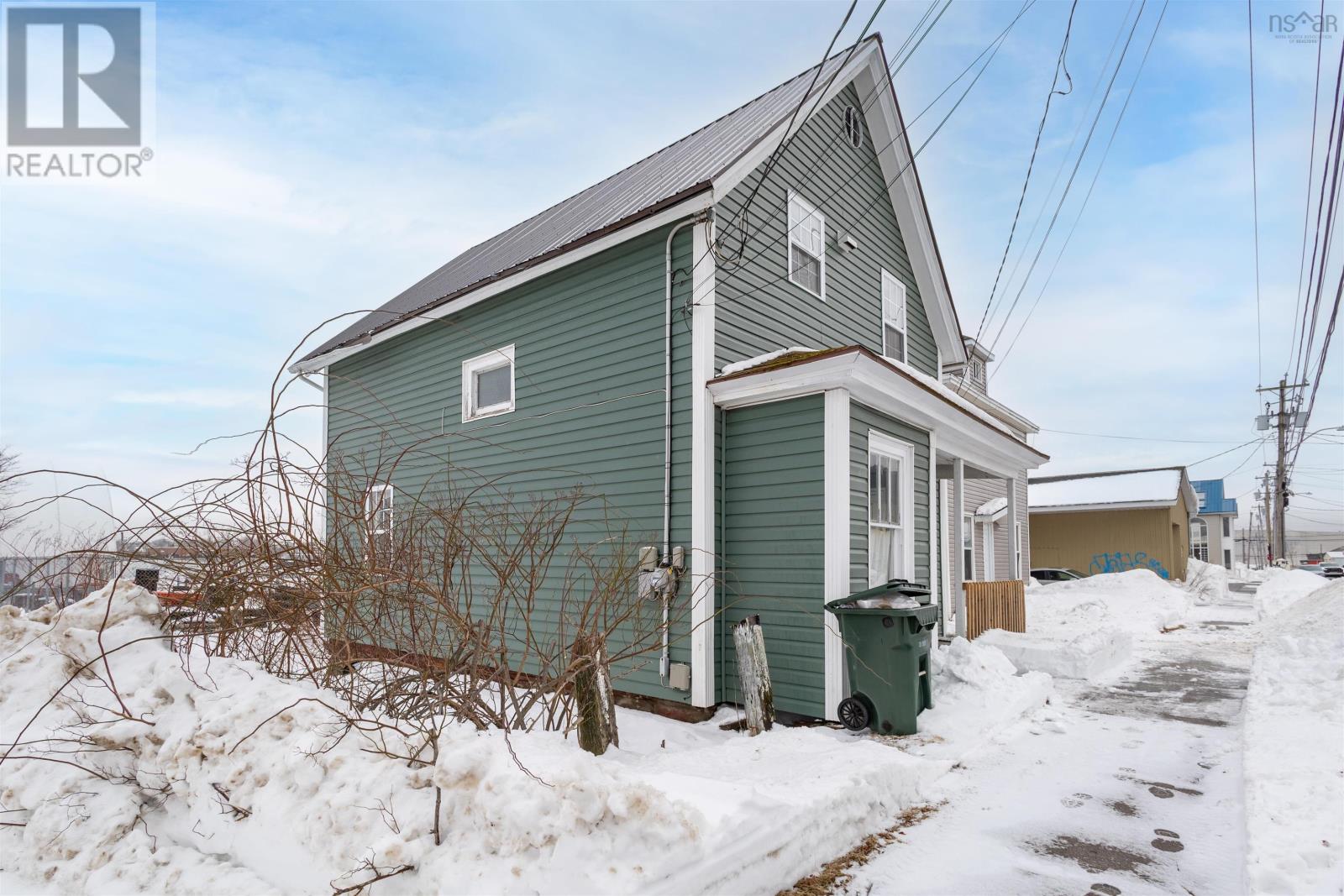 59 Johnston Street, Sydney, Nova Scotia  B1P 1T2 - Photo 3 - 202602555