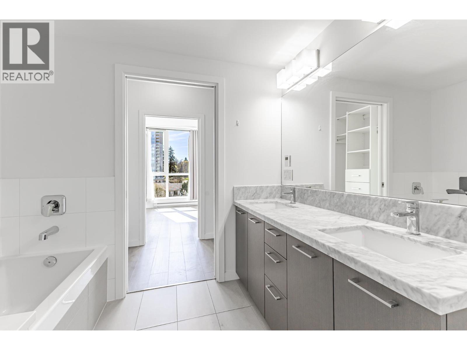 1009 271 Francis Way, New Westminster, British Columbia  V3L 0H2 - Photo 21 - R3076717