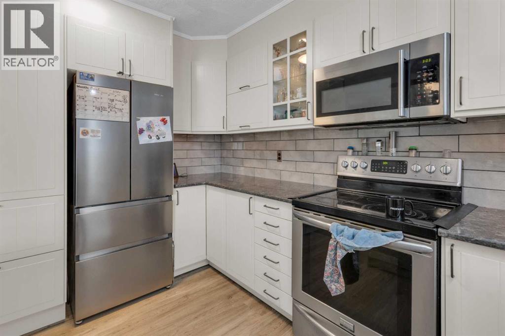 23 Beaver Place, Beiseker, Alberta  T0M 0G0 - Photo 9 - A2300496