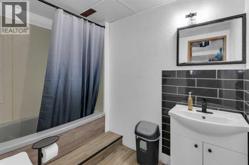 23 Beaver Place, Beiseker, Alberta  T0M 0G0 - Photo 22 - A2300496