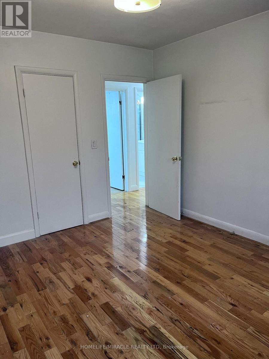 Upper - 775 Shelley Avenue, Oshawa, Ontario  L1H 3J7 - Photo 5 - E12974128