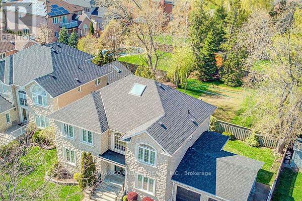 Main - 136 Prohill Street, Pickering, Ontario  L1V 7G8 - Photo 2 - E12986604